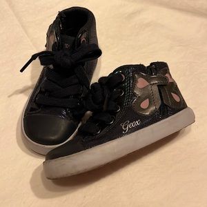 Geox sneakers size 7